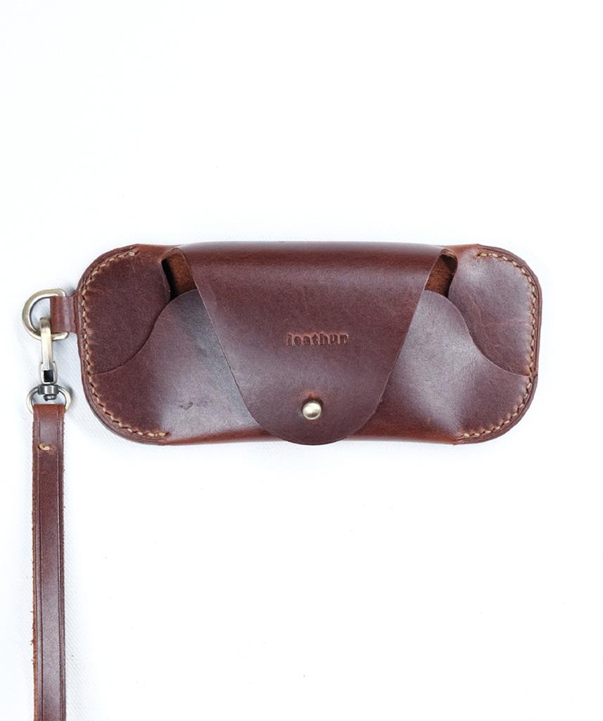 GLASSY ONE Brown Leather Glasses Case